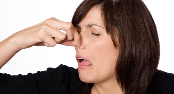 FIVE VEHICLE WARNING SIGNS YOUR NOSE CAN RECOGNIZE